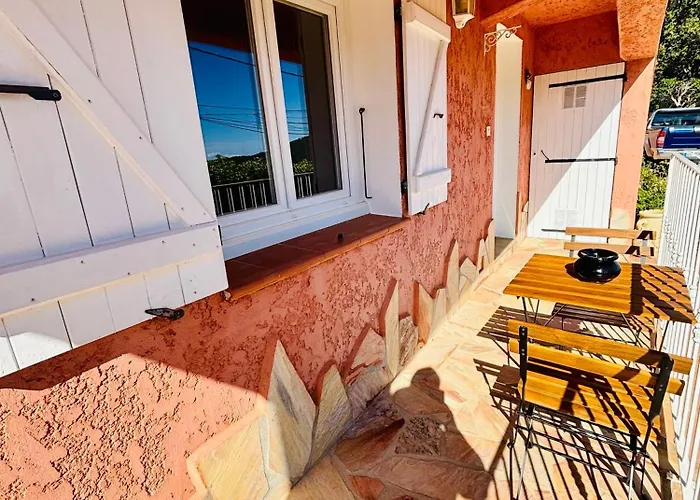 Calme Entre Mer, Montagne Et Riviere *