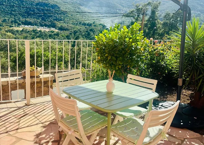 Calme Entre Mer, Montagne Et Riviere *