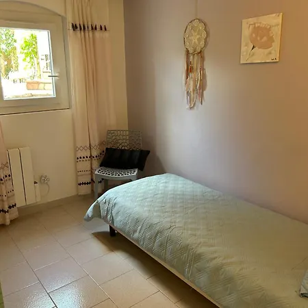 Calme Entre Mer, Montagne Et Riviere كونكا